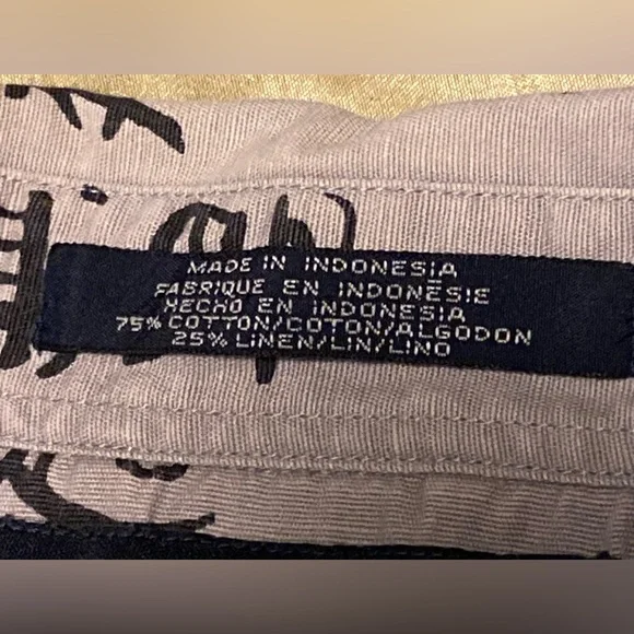 Tommy Hilfiger Grey/Cream Oriental Men's Medium Short Sleeve button down shirt - Picture 3 of 8